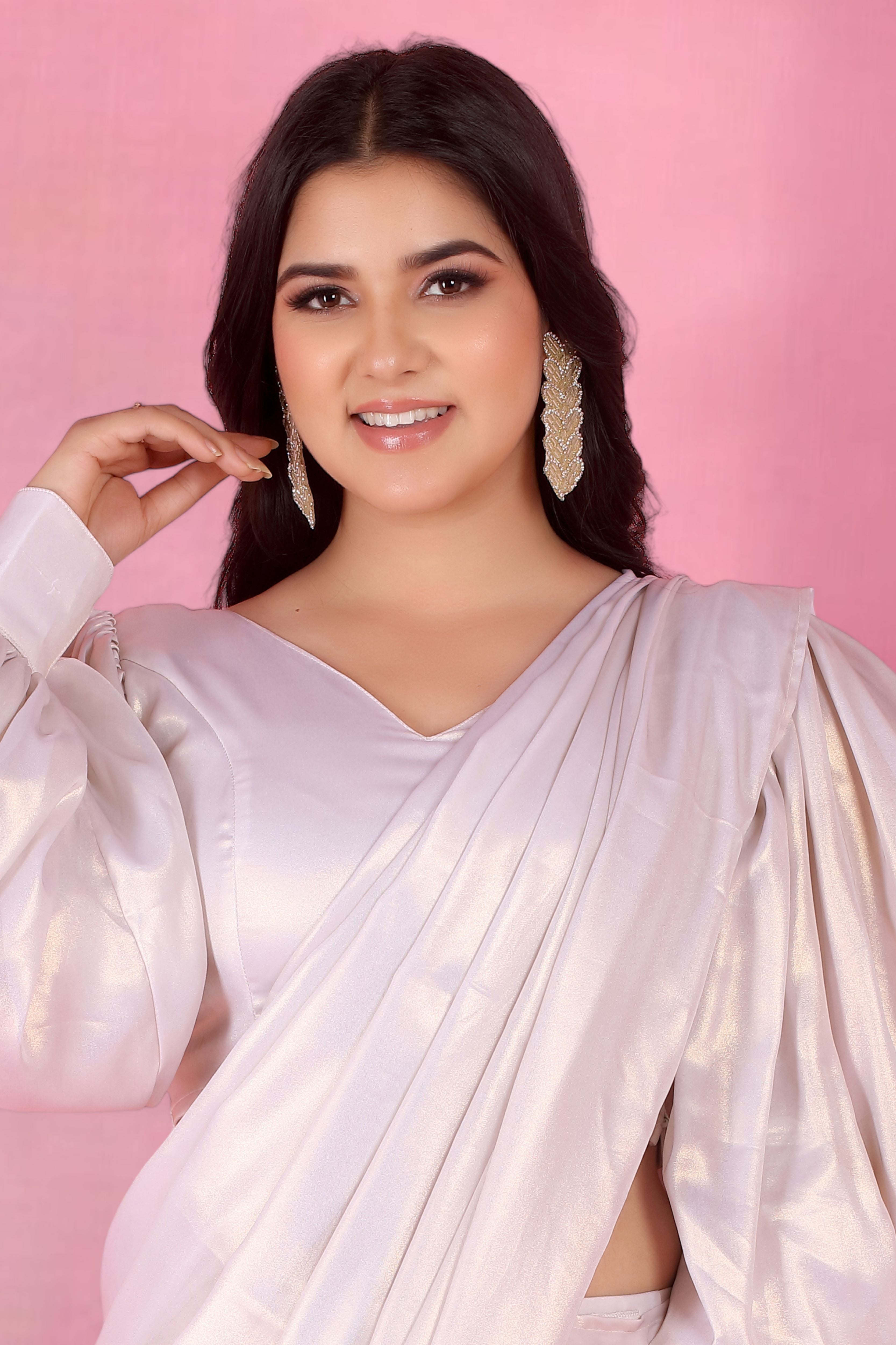 Ivory Ready To Wear Saree With Balloon Sleeves Blouse